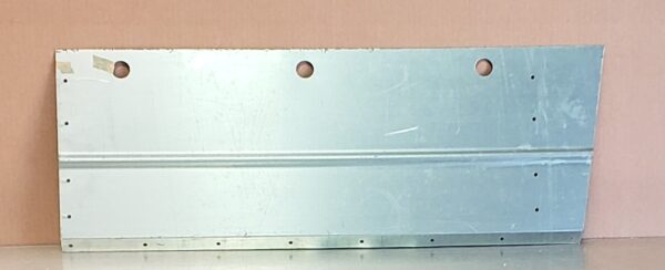 3J-35-133 - MCI - PANEL - FRONT OF LH REAR WHEEL LOWER