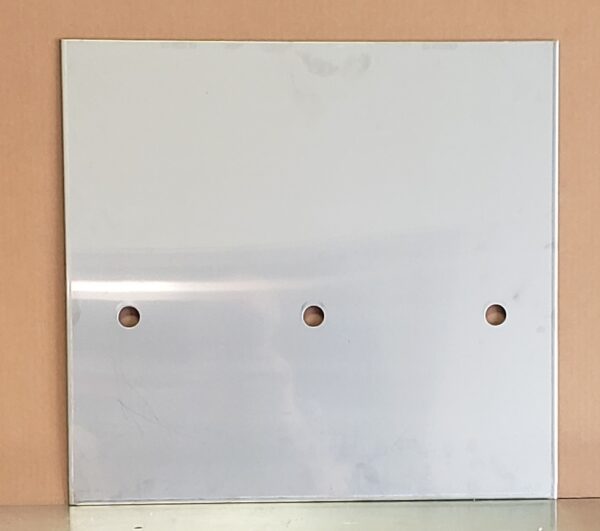 3L-31-26 - MCI - PANEL - FUEL DOOR LOWER