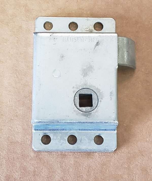 3L-31-603 - MCI - LATCH - RH CAB LOCK