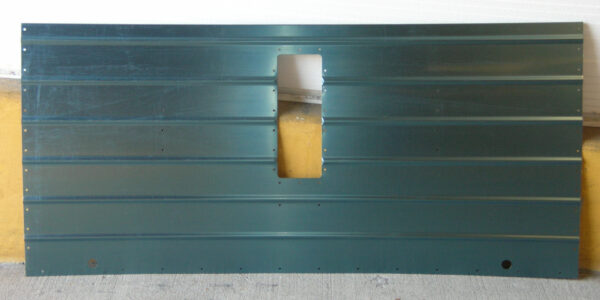 3G-29-60 - MCI - PANEL - BAGGAGE DOOR UPPER